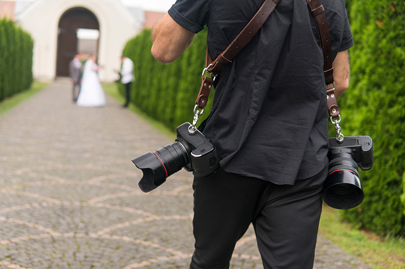 wedding photographer park shoot