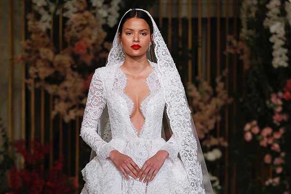 Esé Azénabor-Grembowski: A Blossoming Affair in Bridal Fashion