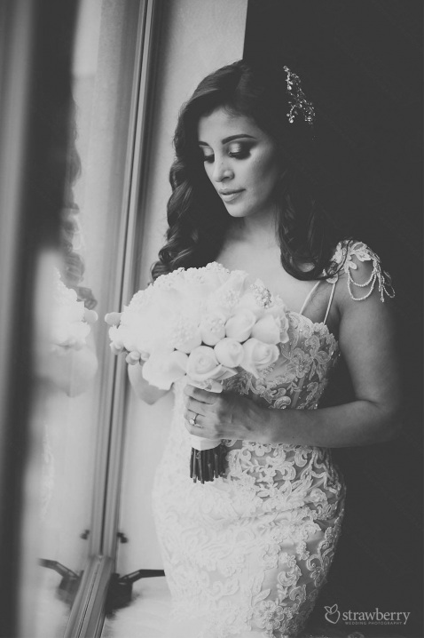 bride-near-the-window-black-white-portrait