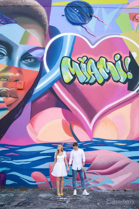engaged-couple-miami-graffitti-wall-6